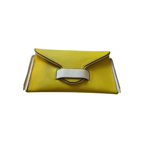 Henri Bendel Yellow Pebbled Leather Clutch With Chain Strap & White Accent Detai - Picture 1 of 5
